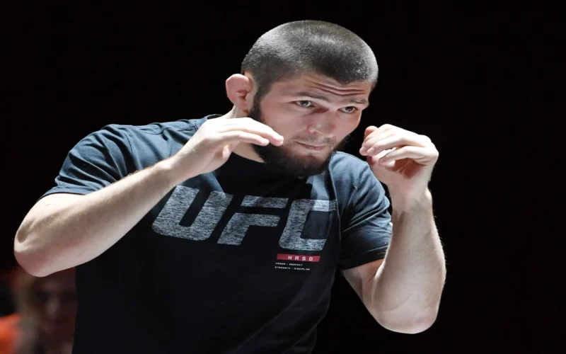 اختيار مميز.. أفضل 10 نجوم في الفنون القتالية حسب الذكاء الاصطناعي